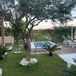 Gem 142, Coast Villa