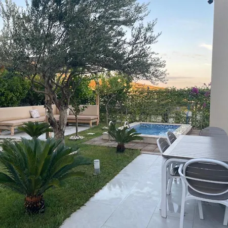 Gem 142, Coast * Paljasa